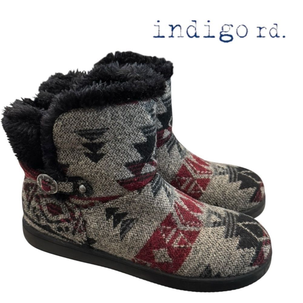 Indigo Rd. Women's Southwest Print Pull-on Lined Star Concho Boots 9